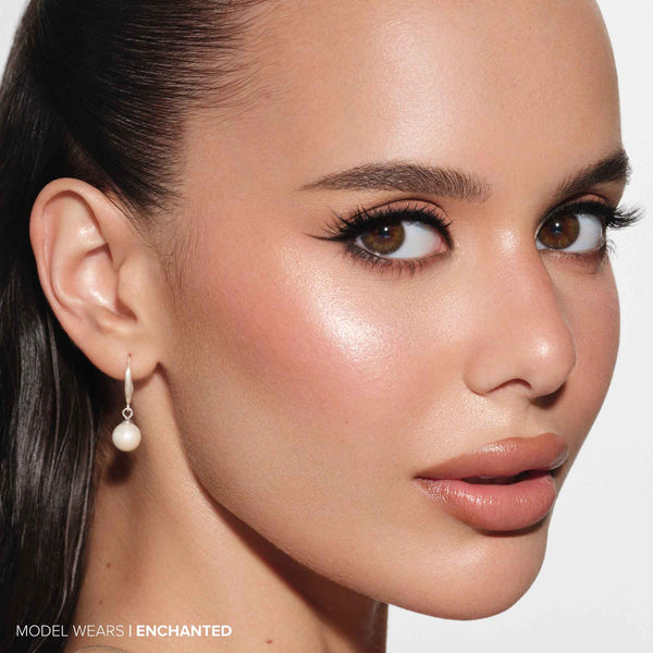 Enchanted | Glow Seeker Highlighter On Model